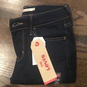 Levi’s 710 Super Skinny Denim In Rinse Wash